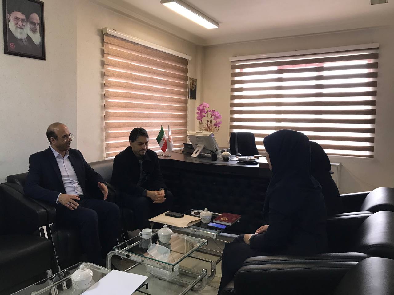 نشست هم اندیشی مدیر شعبه آتیه سازان حافظ  استان آذربایجان غربی با مدیر کل سازمان بهزیستی استان   