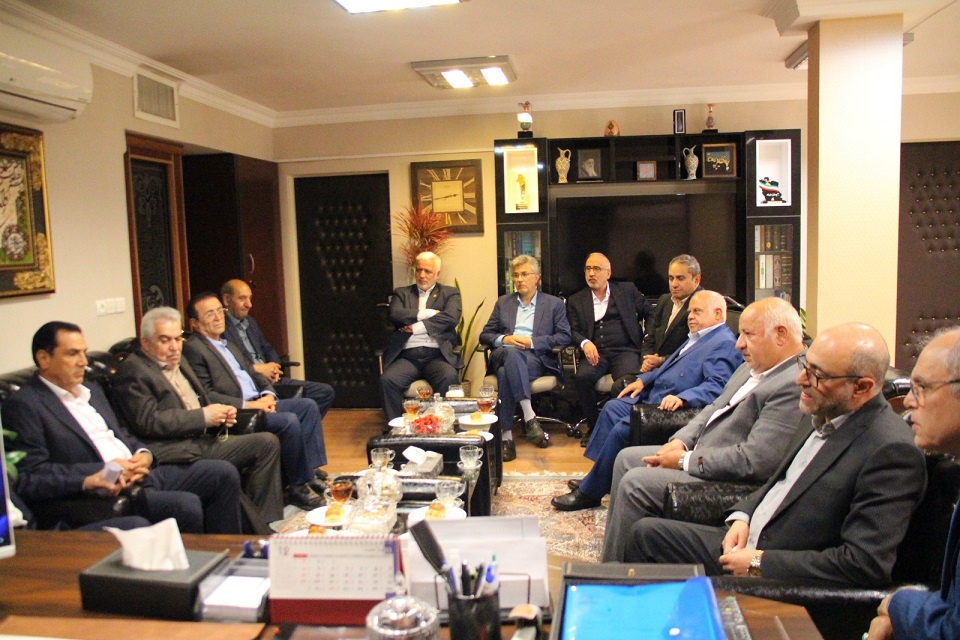 دیدار مدیرعامل آتیه سازان حافظ با رییس و اعضای هیات مدیره کانون عالی بازنشستگان تامین اجتماعی