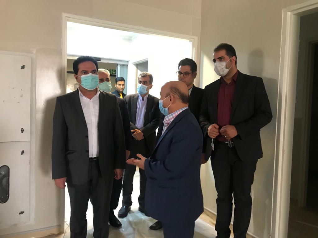دکتر علی خسروی در بازدیداز بیمارستان نور شهریارمطرح کرد:
سهولت دسترسی بیمه شدگان به خدمات پزشکی با افزایش قرارداد  با مراکز درمانی در سراسر کشور