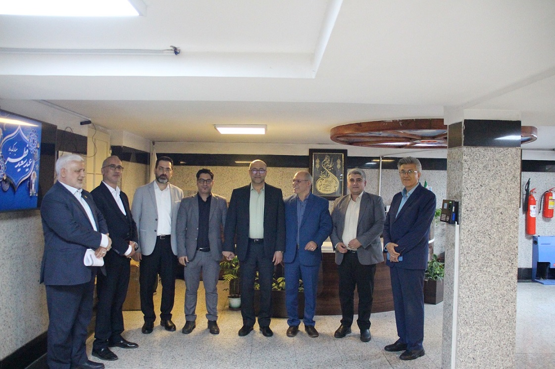گزارش تصویری /  دیدار نوروزی مدیرعامل آتیه سازان حافظ با کارکنان ستاد مرکزی