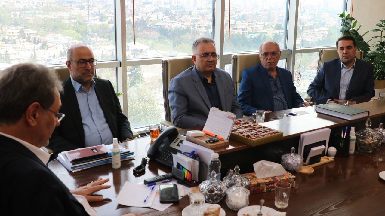 دیدار نوروزی مدیرعامل و اعضای هیئت مدیره آتیه سازان حافظ با مدیر عامل سازمان بیمه سلامت ایران
