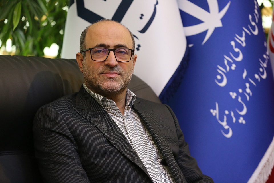 پیام تبریک مدیرعامل آتیه سازان حافظ به مناسبت گرامیداشت هفته کار وکارگر