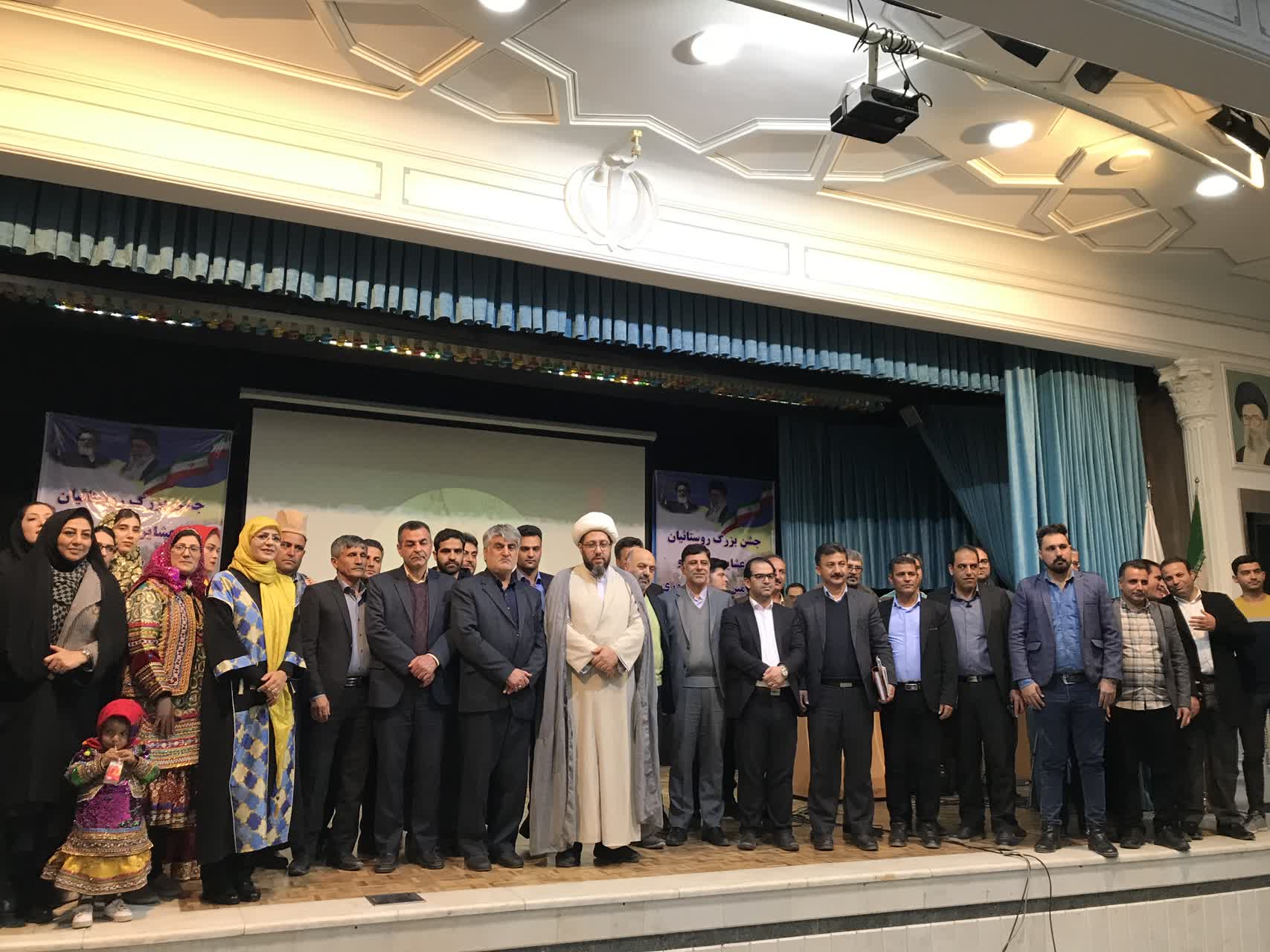 آغاز اجرای قرارداد بیمه تکمیلی درمان روستائیان و عشایر در استان اصفهان