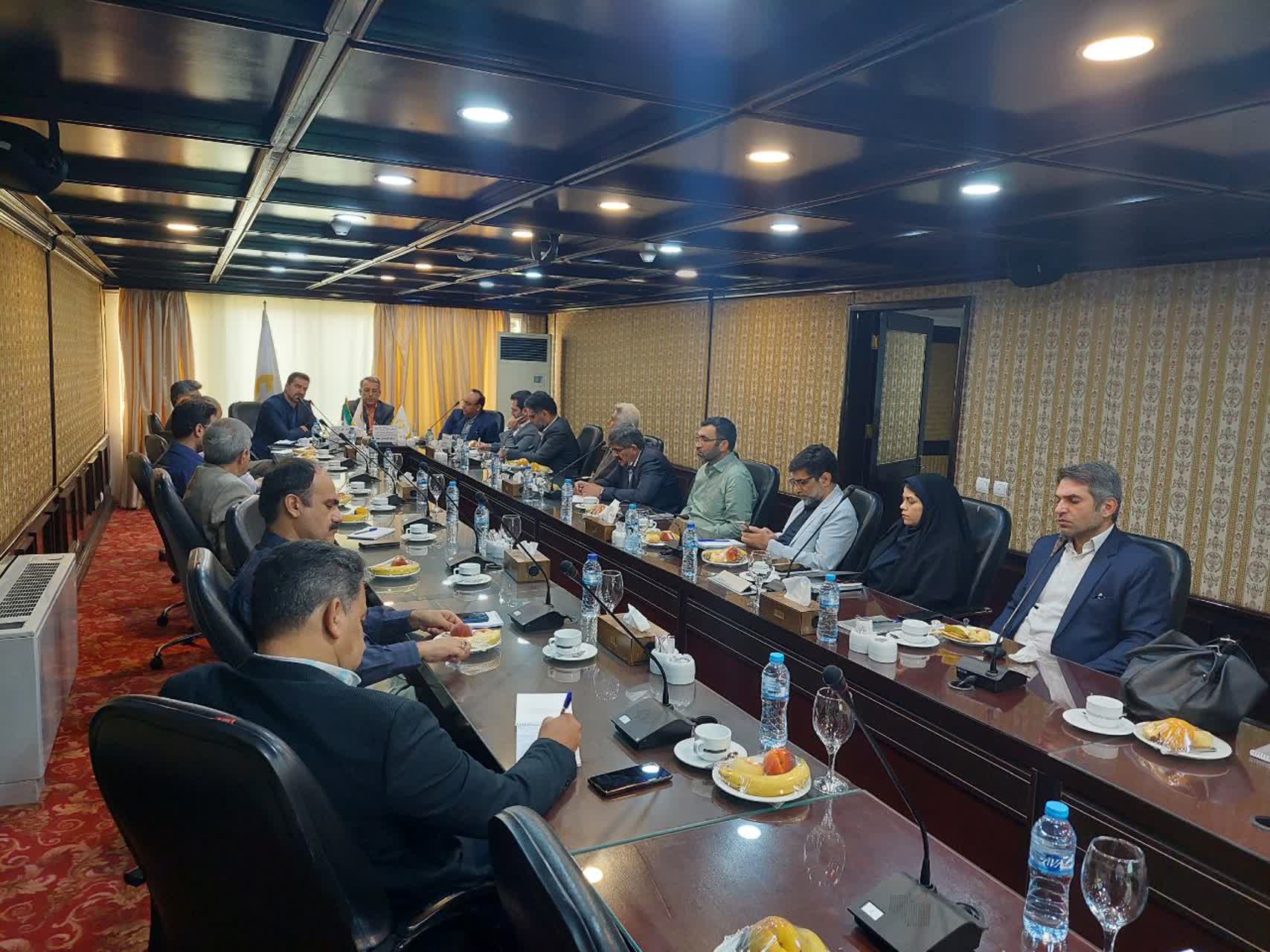 نشست مدیرعامل آتیه سازان حافظ  با رییس سازمان نظام پزشکی اهواز