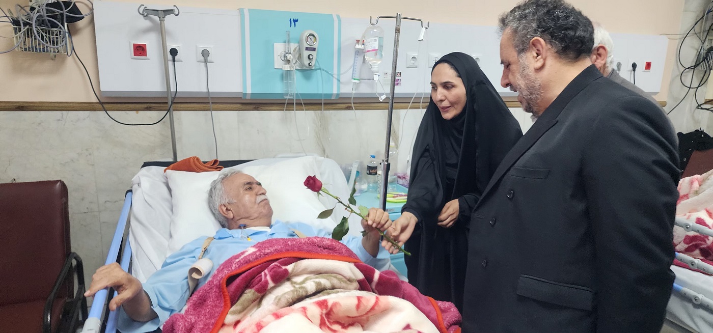 بازدید مدیر شعبه آتیه سازان حافظ در قم از بیمارستان حضرت ولیعصر(عج)