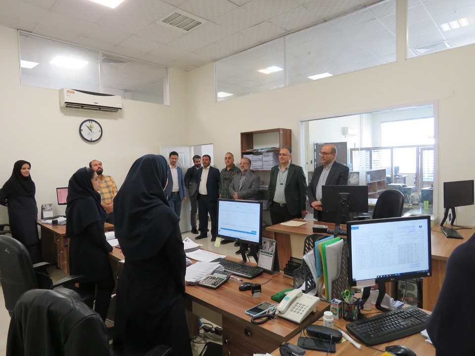 دیدار صمیمانه مدیرعامل آتیه سازان حافظ با کارکنان شعبه استان خراسان رضوی 