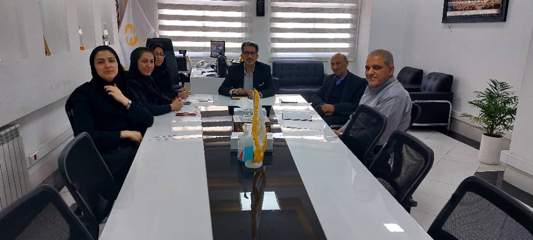 فرآیند اجرای بیمه درمانی اکمل بازنشستگان آموزش و پرورش استان سمنان بررسی شد